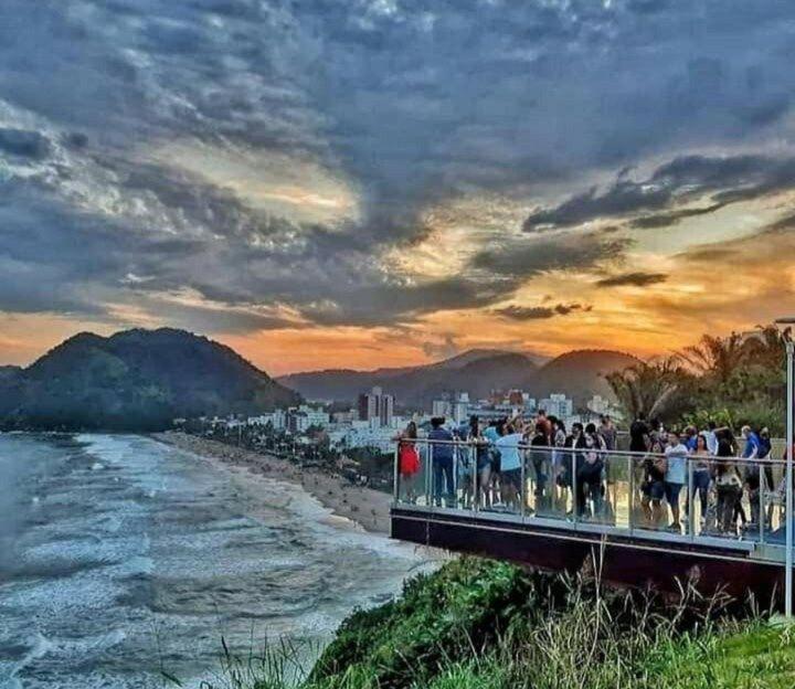 Apto A Menos De 5 Minutos Da Praia Das Asturias! Guarujá Zewnętrze zdjęcie
